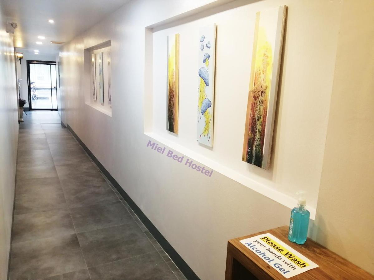 Miel Bed Hostel & Gallery Chiang Mai Exterior photo